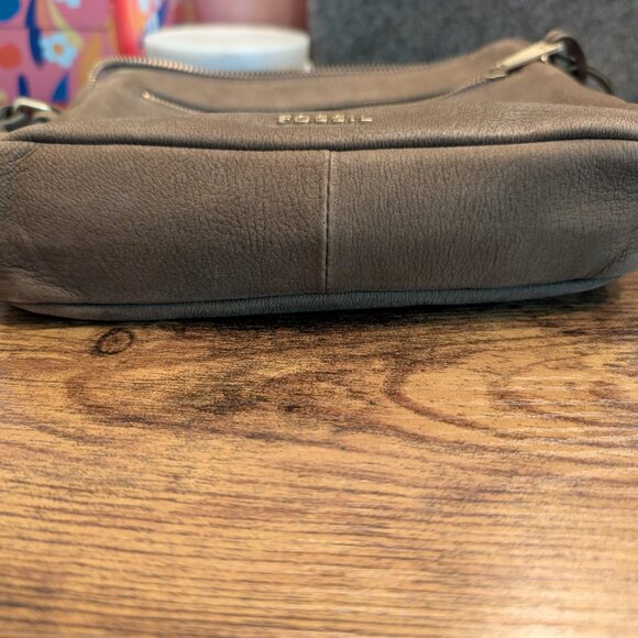 Fossil Crossbody Camera Bag - Picture 4 of 9
